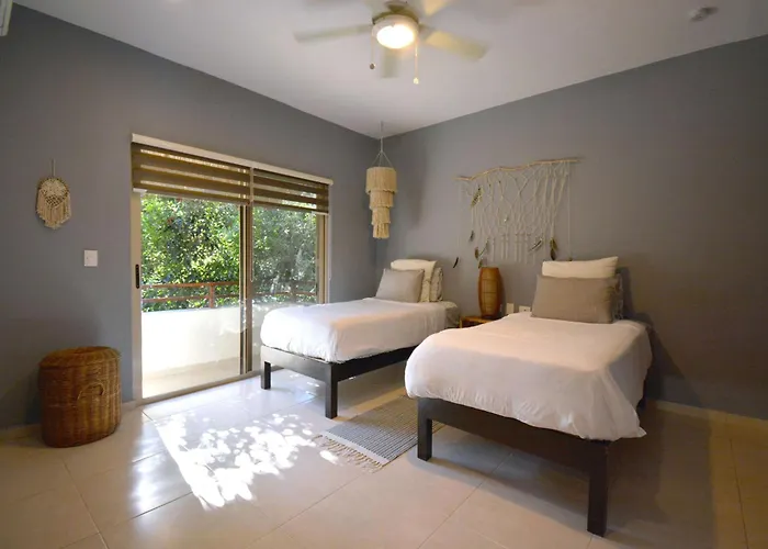 Peaceful Penthouse With Private Rooftop In Gated Community Apartamento *