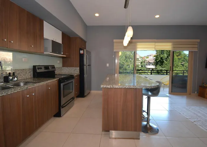 Apartamento Peaceful Penthouse With Private Rooftop In Gated Community